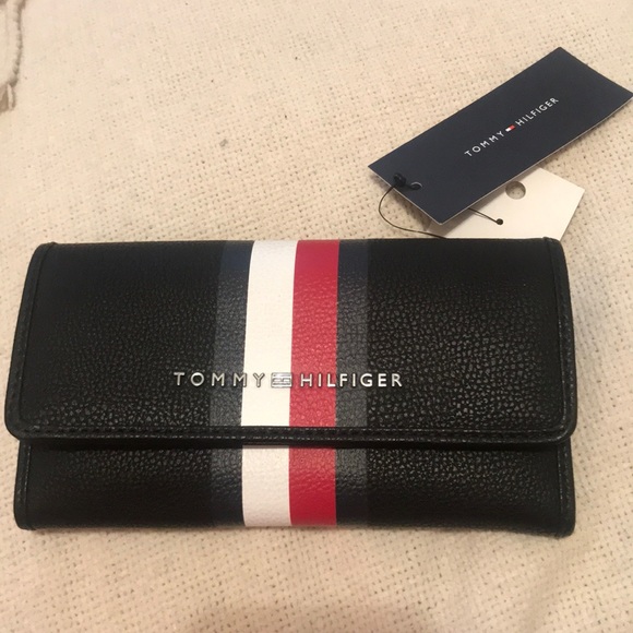 Tommy Hilfiger Handbags - Tommy Hilfiger Wallet new